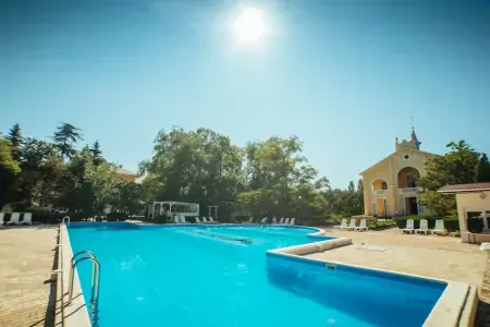 «Романова» парк-отель