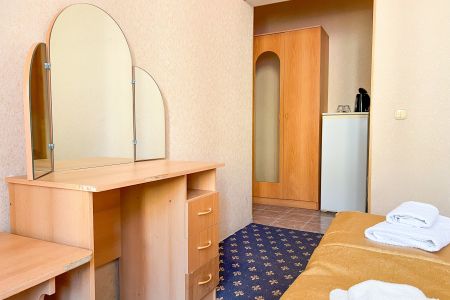 Полулюкс 2-местный (с доп.местом)