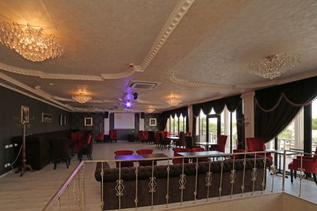 Караоке-бар