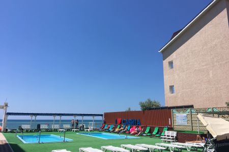 Зона отдыха. Бассейн