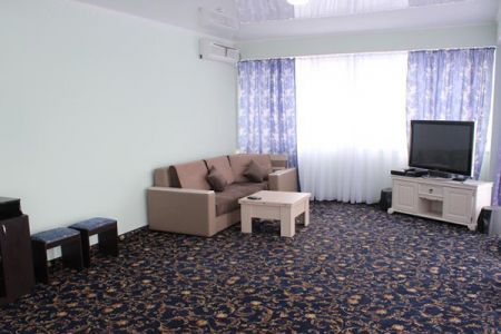 Полулюкс 4-местный 2-комнатный