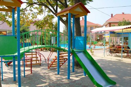 Детская площадка2