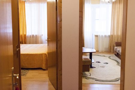 Люкс 4-местный 3-комнатный