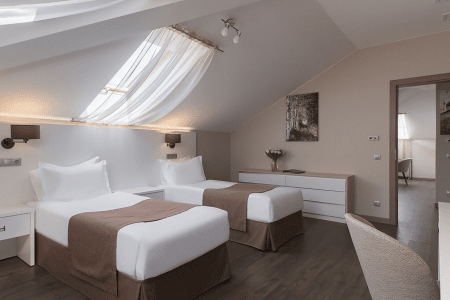 Сюит 4-местный 3-комнатный