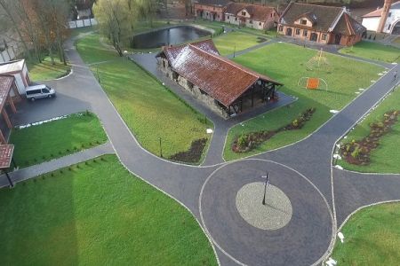 Главный вход