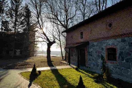 Главный вход