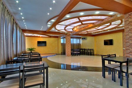 Внешний вид и бассейн