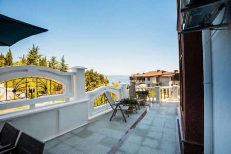 Зона отдыха-столовая