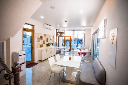 Зона отдыха-столовая