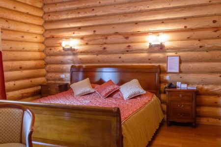 Финская сауна с бассейном