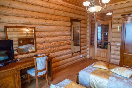 Финская сауна с бассейном