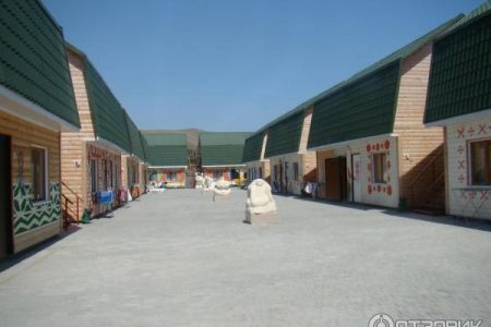 Внешний вид коттеджей.Территория