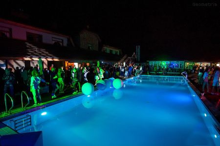 3D92B43B-6696-4BFF-97AF-F81214414CDD-AD915741-5DA2-429F-9503-62CDEBE639EA