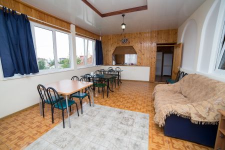 Кухня-столовая