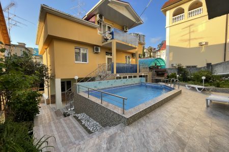 Джина(Сочи)