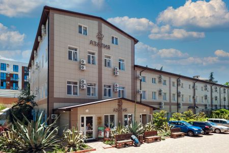 Азалия Адлер