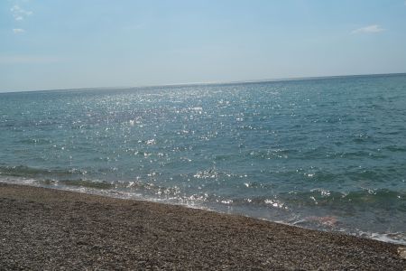 Вид на корпус с пляжа