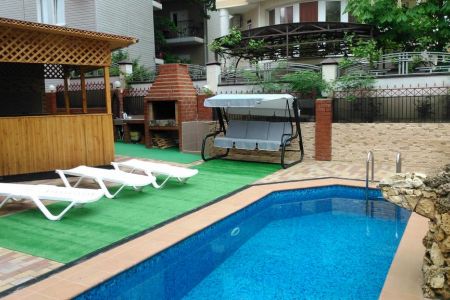 На Радужной (Геленджик)