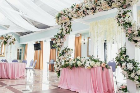 Бар в бассейне