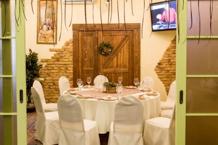 Бар в бассейне