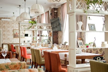 Бар в бассейне