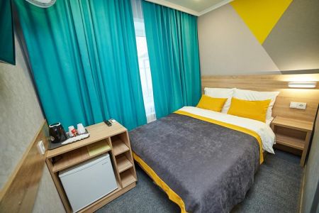 Главный фасад