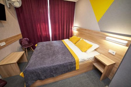 Главный фасад