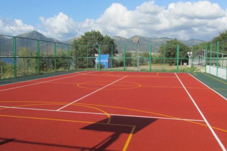 Спортивные площадки