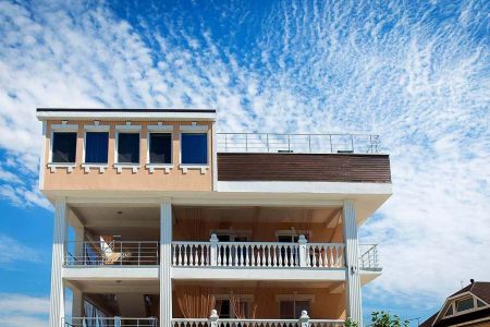 Вид на территорию