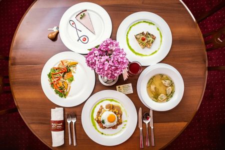 Ресторан «Круглый Стол»