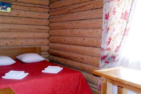 Дом  со двора