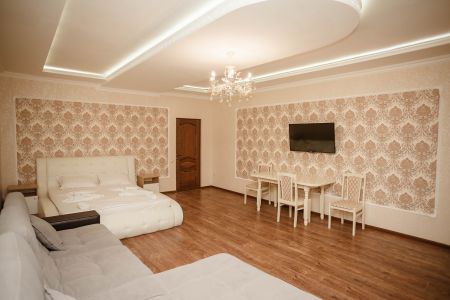 Люкс 4-местный 2-комнатный