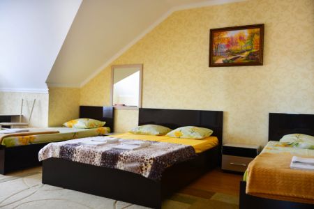 Стандартный 3-местный (с балконом)