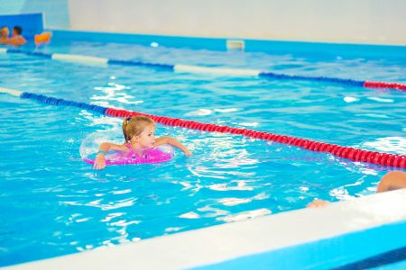 Крытый бассейн