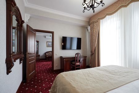 Люкс 2-местный 2-комнатный (с террасой)