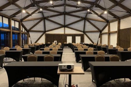 Конференц-зал