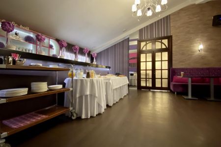 Ресторан: "Зефир"