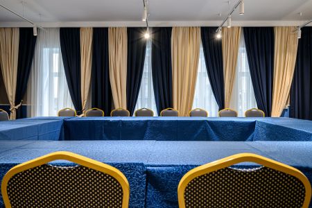 Конференц-зал