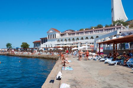 «Sevastopol Rooms Сенявина 5» / «Севастополь на Сенявина 5» апартаменты