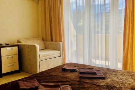 Стандарный 2-местный (с балконом) (8)