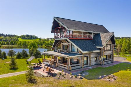 Коттедж Делюкс 12-местный (Карельская изба)