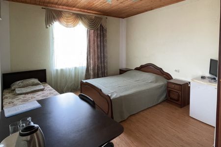 Полулюкс 4-местный 1-комнатный (1,3 корпус) (10)