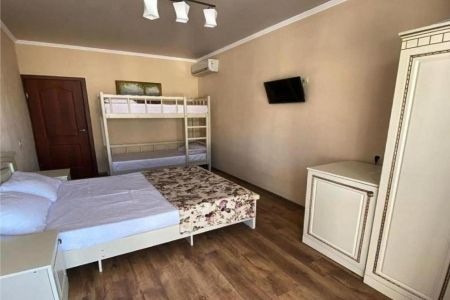 Стандартный 4-местный 1-комнатный