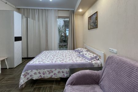 Стандартный 4-местный 1-комнатный (вид на двор, с кухней)