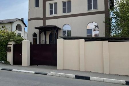 На Молодежной