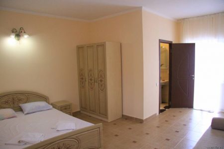 Апартаменты Дом 4-местный 3-комнатный (4)