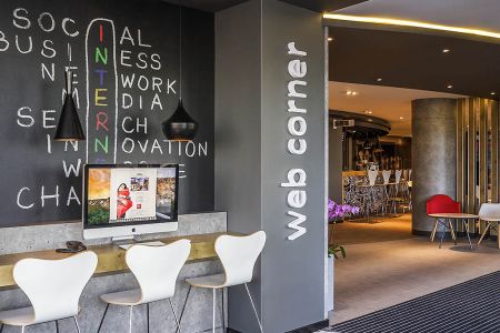 9661_ho_00_p_1024x768