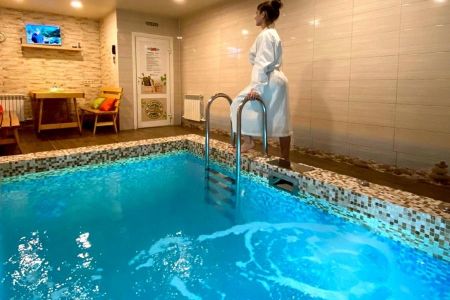 Сауна с бассейном