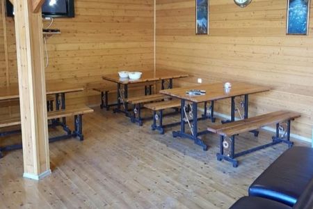 гланвое здание