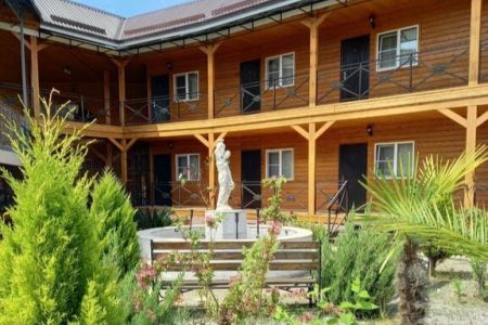 гланвое здание